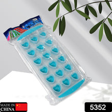 5352 Easy Push Premium Pop-up Ice Tray With Flexible Silicon Bottom And Lid Heart Shape 18 Cube Trays