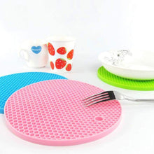 4-Pc Silicone Hot Mat Set - Protects Surfaces from Hot Vessels & Utensils Without Marks