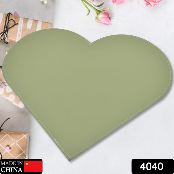 Heart-Shaped Art Board with Thick Pad – Ideal for Craft and Artistic Creations.