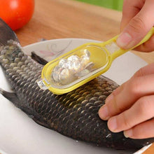 Plastic Fish Scales Grater – Fish Skin Brush & Cleaning Tool with Cover for Home Kitchen