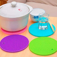 4-Pc Silicone Hot Mat Set - Protects Surfaces from Hot Vessels & Utensils Without Marks