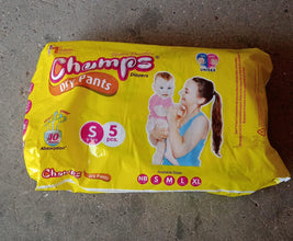 Champs Small Dry Pants Diapers – Soft & Absorbent Baby Diaper Pants for Travel (S, 5 Pcs)