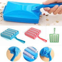 Plastic Handheld Carpet Roller Brush Cleaning With Dust Crumb Collector Wet And Dry Brush